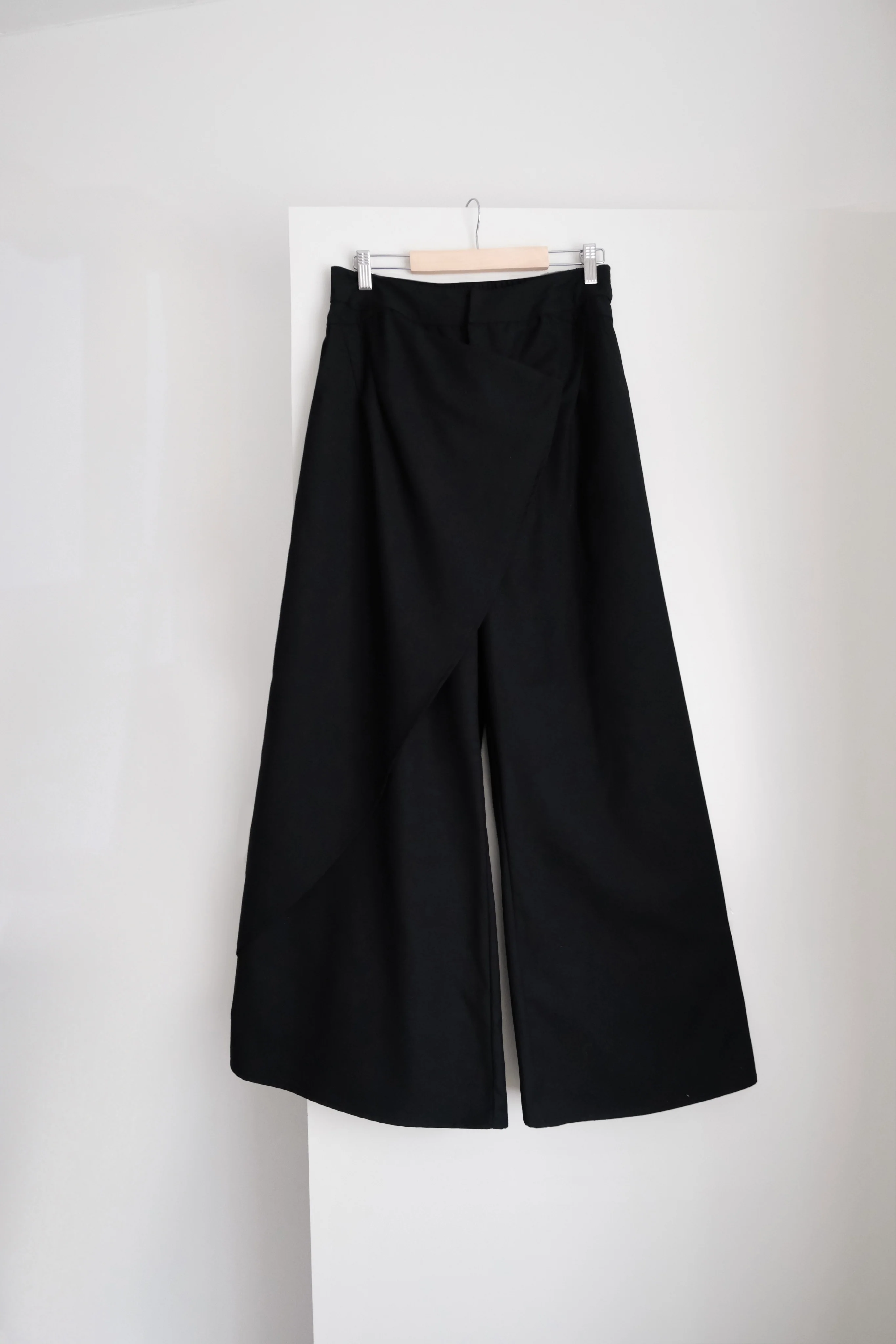 Pantalon drapé — Noir - Image 4